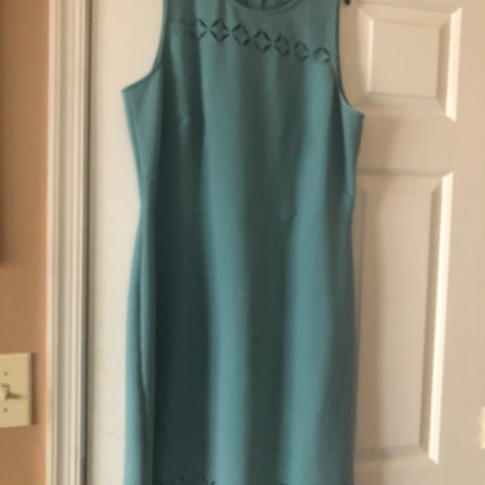 Dress - Picture 1 of 2
